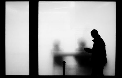 Θεματική έκθεση φωτογραφίας  Monochrome στην Blank Wall Gallery