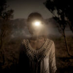 “Inwards” – Η παύση ως αφετηρία μεταμόρφωσης | Ομαδική έκθεση φωτογραφίας στη Luminous Eye
