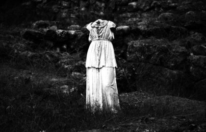 «Blue drops of ink» | Έκθεση φωτογραφίας  της Μένης Σεϊρίδου