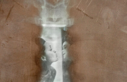 Αδειάζοντας το σπίτι των γονιών μου | ‘Εκθεση φωτογραφίας της Κατερίνας Καλούδη στο Μουσείο Μπενάκη