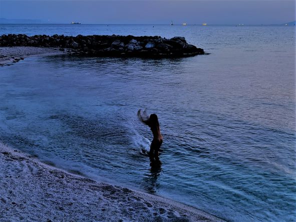 Εργαστήρι φωτογράφισης καλλιτεχνικού γυμνού στη θάλασσα με τον Ανδρέα Κατσικούδη