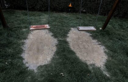 Ο παράξενος κόσμος του Μανώλη Καραταράκη