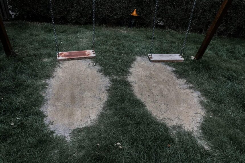 Ο παράξενος κόσμος του Μανώλη Καραταράκη