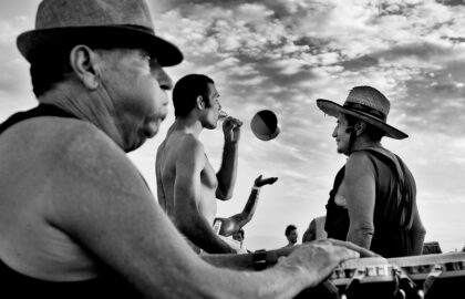 Street Photography | Διεθνής έκθεση φωτογραφίας στην Blank Wall Gallery