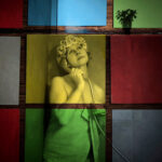 Αλεξάνδρα Μάνστον – Όλος ο κόσμος είναι μια σκηνή