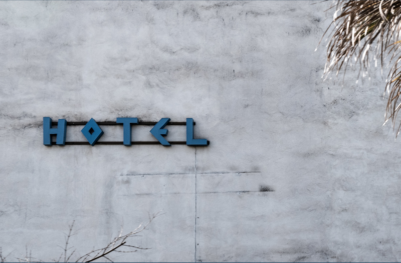 Hotel | έκθεση φωτογραφίας του  Άλκη Κανελλόπουλου