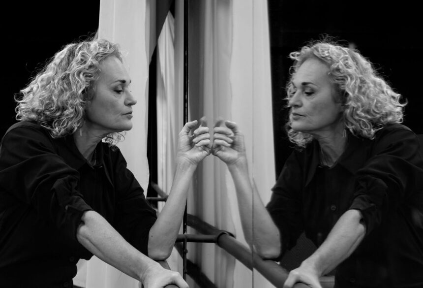 Άννα Μαρία Χατζηστεφάνου | Project Φλέβα – ΠΑΡΑΛΛΗΛΕΣ ΦΩΤΟΓΡΑΦΙΚΕΣ ΔΙΑΔΡΟΜΕΣ