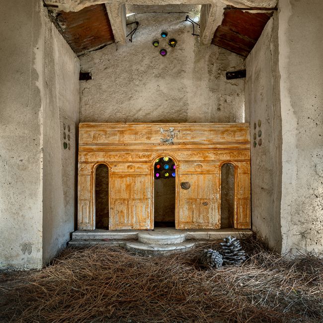 Μαρίλια Φωτοπούλου | Iconostases – έκθεση φωτογραφίας στο Κέντρο Σύγχρονης Τέχνης Ιλεάνα Τούντα