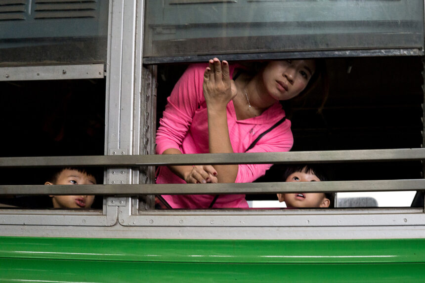 Street Photography | Ομαδική έκθεση φωτογραφίας στην Blank Wall Gallery