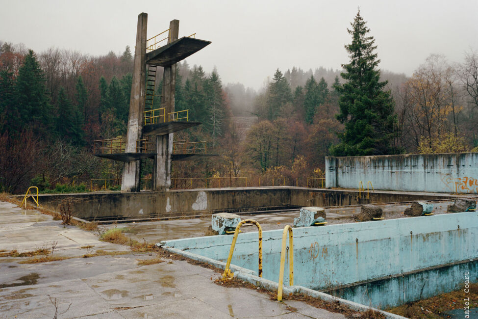 Daniel Court - Limina