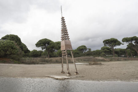 Χαρά Σκλήκα - On the shore