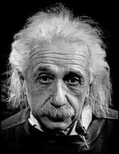 Philippe Halsman, Albert EINSTEIN at his home.