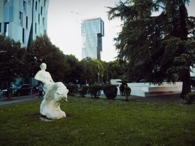 Μένη Σεϊρίδου - Τίρανα