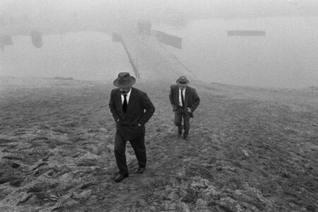 Ηλίας Μπουργιώτης - Το λιβάδι, που δακρύζει Θ.Α.